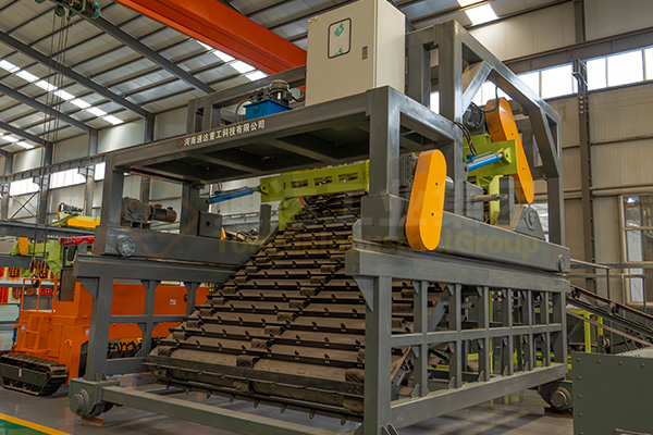 畜牧專(zhuān)用有機(jī)肥翻堆機(jī)