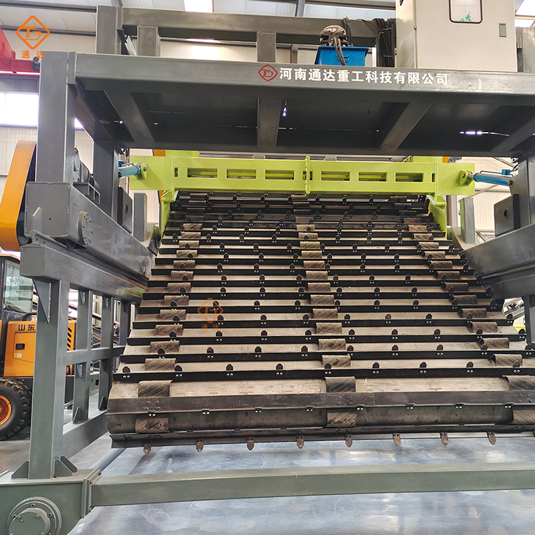 雞糞有機(jī)肥需要用到的機(jī)器有哪些?雞糞有機(jī)肥生產(chǎn)線所需的主要機(jī)器設(shè)備