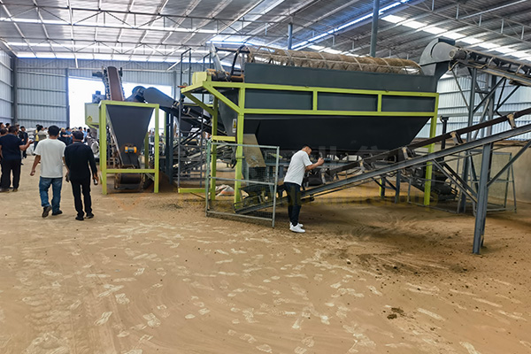 禽獸糞便發(fā)酵制粉狀有機(jī)肥生產(chǎn)線多少錢?廠家報價有沒有更實(shí)惠的?